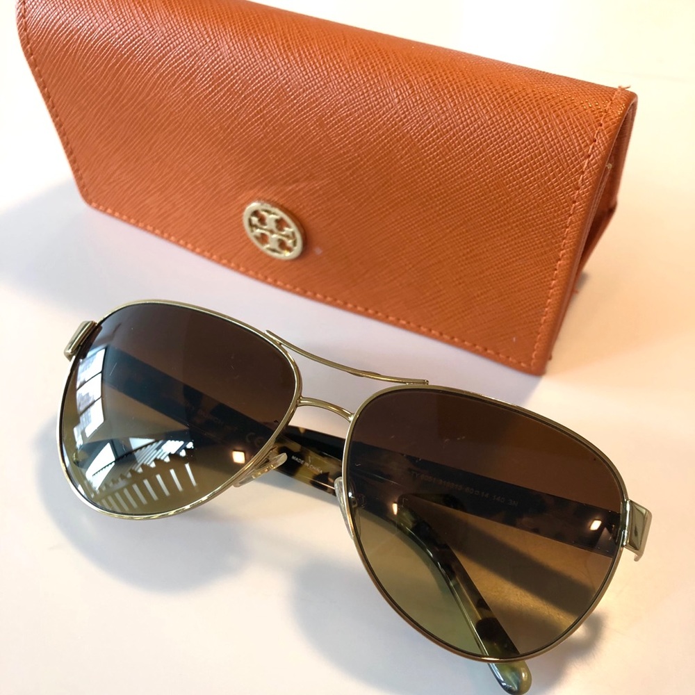 Tory Burch Aviator Sunglasses